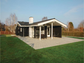 Three-Bedroom Holiday Home in Hejls
